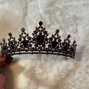 Black Rhinestone Tiara Crown - Elegant Women's Hair Accessory